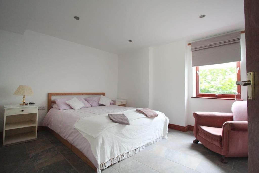 A Nicely Presented Friendly Comfortable Eco Cottage ソーンベリー エクステリア 写真