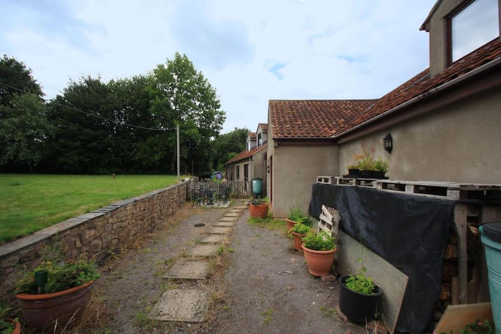 A Nicely Presented Friendly Comfortable Eco Cottage ソーンベリー エクステリア 写真
